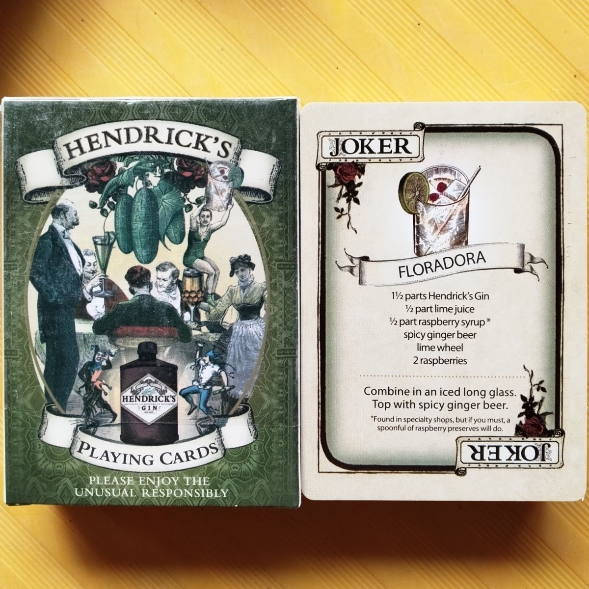 ヘンドリックス ジン プレイイングカード デッキ - 珍しい - Cocktail Recipe Book のレビューと価格